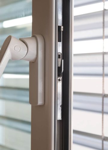 Infisso scorrevole SCHUCO